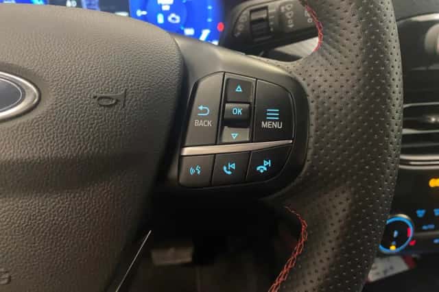 Ford Kuga (2023) thumbnail 14
