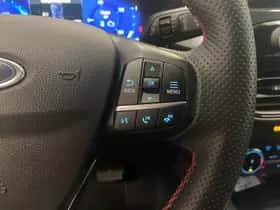 Ford Kuga (2023) thumbnail 14