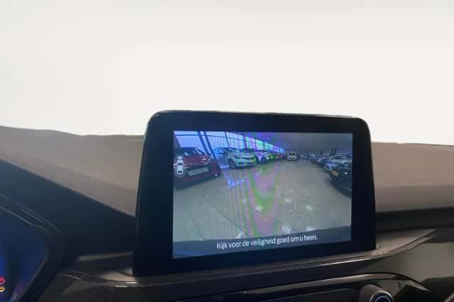 Ford Kuga (2023) thumbnail 17