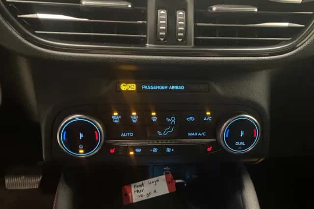 Ford Kuga (2023) thumbnail 18