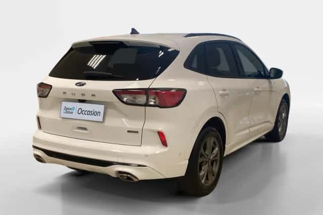 Ford Kuga (2023) thumbnail 5