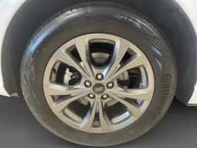 Ford Kuga (2023) thumbnail 8