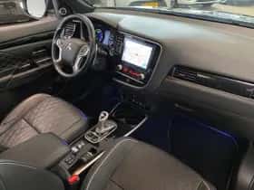 Mitsubishi Outlander (2020) thumbnail 15