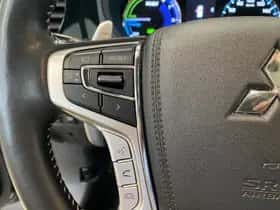 Mitsubishi Outlander (2020) thumbnail 24