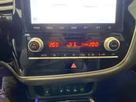 Mitsubishi Outlander (2020) thumbnail 26
