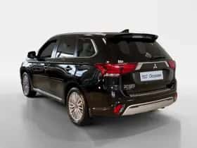 Mitsubishi Outlander (2020) thumbnail 5
