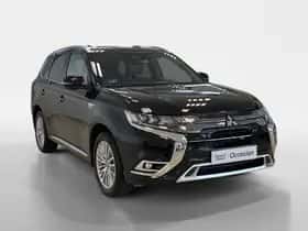 Mitsubishi Outlander (2020) thumbnail 6