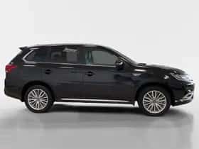Mitsubishi Outlander (2020) thumbnail 7