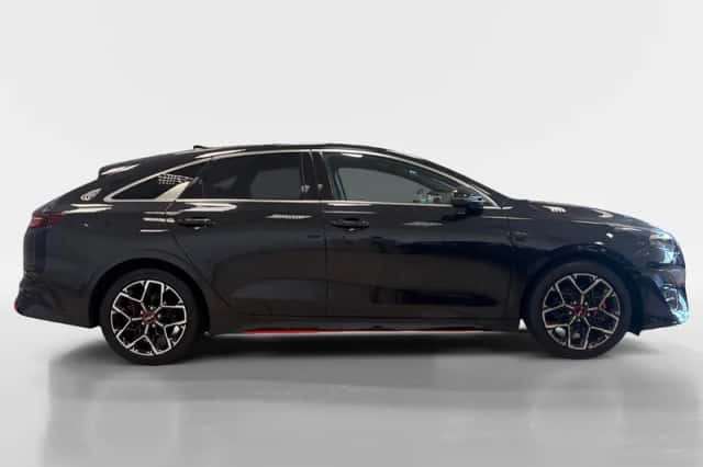 Kia Proceed (2024) thumbnail 4