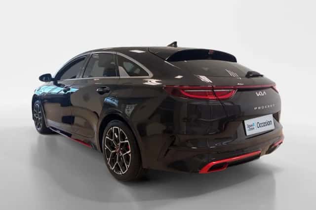 Kia Proceed (2024) thumbnail 7