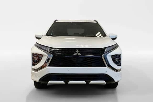 Mitsubishi Eclipse Cross (2022) thumbnail 2