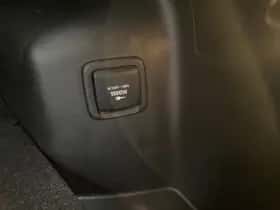 Mitsubishi Eclipse Cross (2022) thumbnail 24