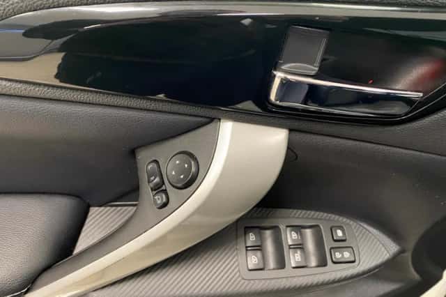 Mitsubishi Eclipse Cross (2022) thumbnail 25