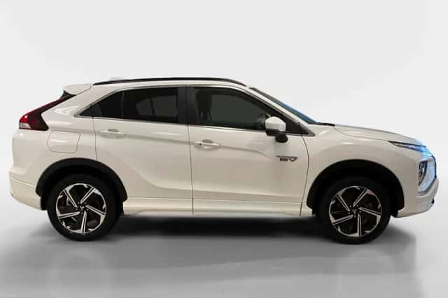 Mitsubishi Eclipse Cross (2022) thumbnail 4