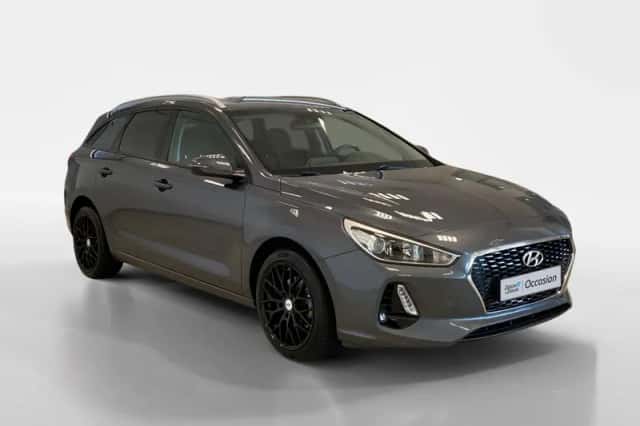 Hyundai i30 (2017) thumbnail 3