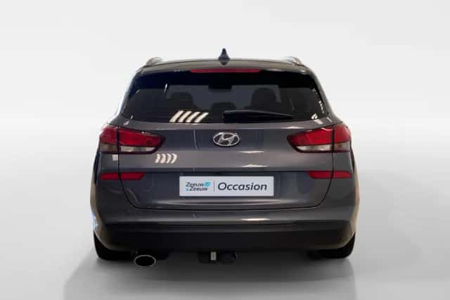 Hyundai i30 (2017) thumbnail 6