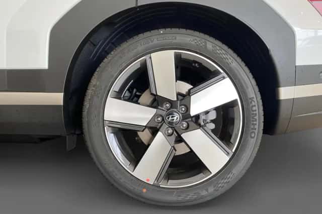 Hyundai Santa Fe (2026) thumbnail 9