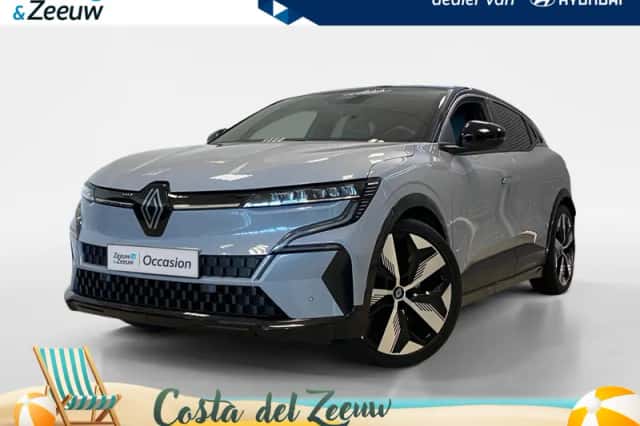 Renault Mégane E-Tech (2022) thumbnail 1