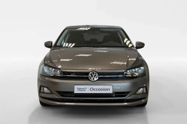 Volkswagen Polo (2019) thumbnail 2