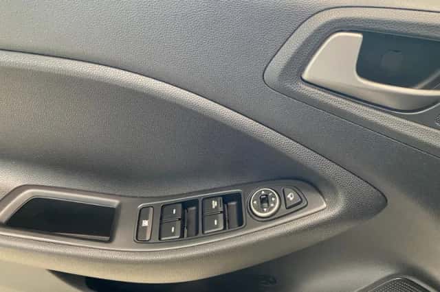 Hyundai i20 (2018) thumbnail 24
