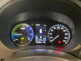 Mitsubishi Outlander (2019) thumbnail 12
