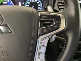 Mitsubishi Outlander (2019) thumbnail 25