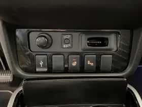 Mitsubishi Outlander (2019) thumbnail 27