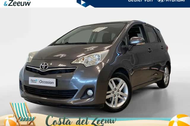 Toyota Verso-S (2014) thumbnail 1