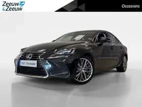 Lexus IS (2019)