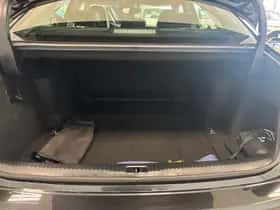Lexus IS (2019) thumbnail 29