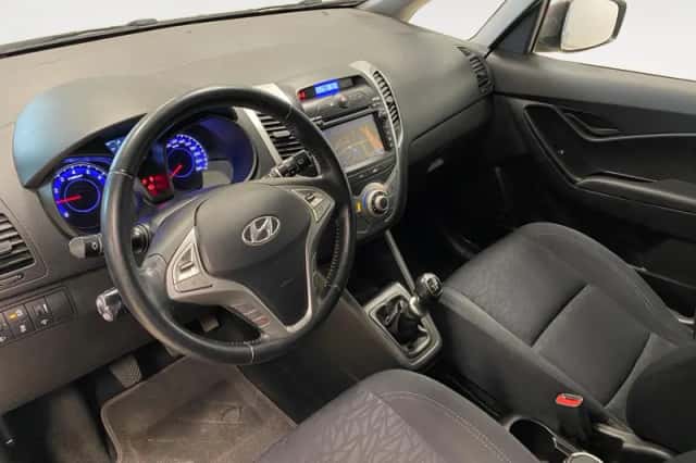 Hyundai ix20 (2015) thumbnail 10