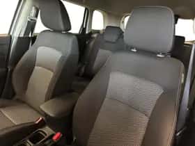 Suzuki Vitara (2025) thumbnail 12