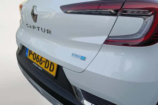 Renault Captur (2021) thumbnail 11