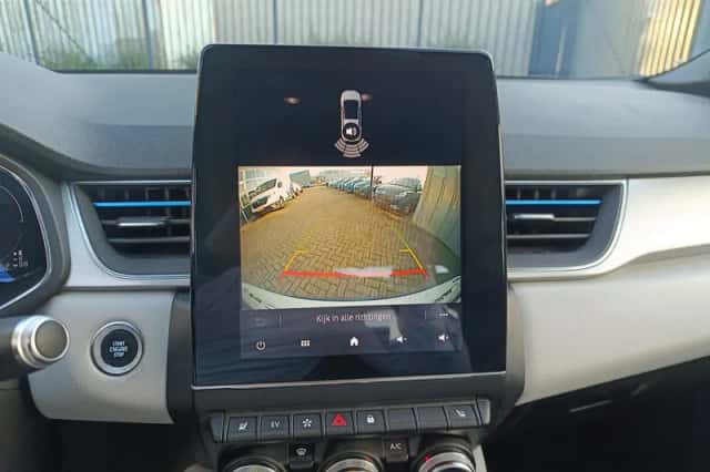 Renault Captur (2021) thumbnail 12