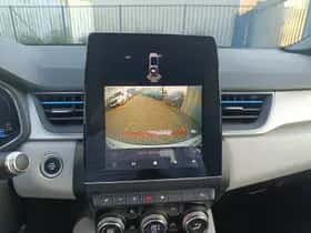 Renault Captur (2021) thumbnail 12