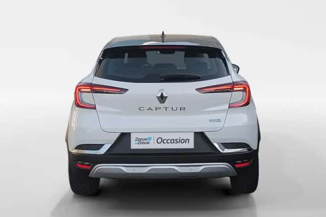 Renault Captur (2021) thumbnail 7