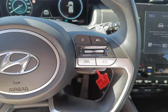 Hyundai Tucson (2021) thumbnail 21