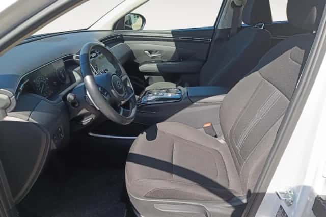 Hyundai Tucson (2021) thumbnail 10