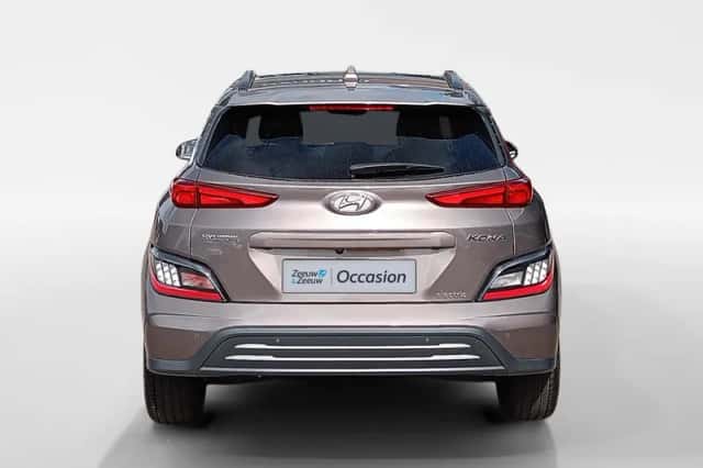 Hyundai Kona (2022) thumbnail 6