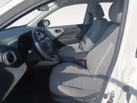 Hyundai i10 (2023) thumbnail 11