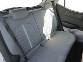Hyundai i10 (2023) thumbnail 24