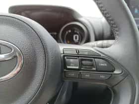 Toyota Yaris (2023) thumbnail 12