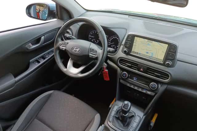 Hyundai Kona (2018) thumbnail 9
