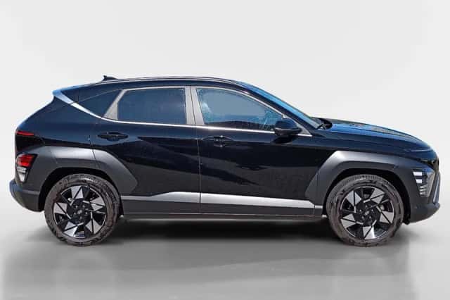 Hyundai Kona (2025) thumbnail 4
