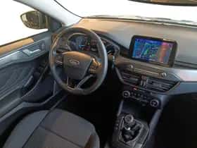 Ford Focus (2020) thumbnail 10