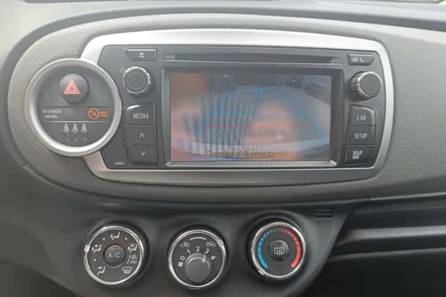 Toyota Yaris (2013) thumbnail 27