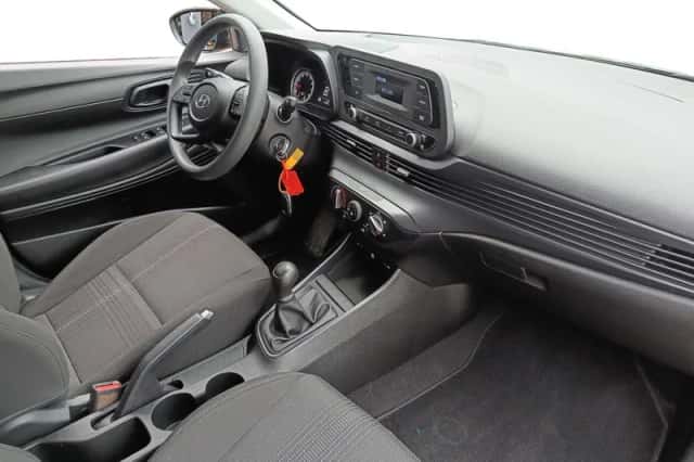 Hyundai i20 (2023) thumbnail 11