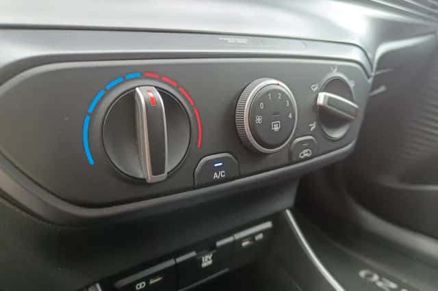 Hyundai i20 (2023) thumbnail 18
