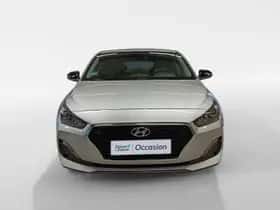 Hyundai i30 (2019) thumbnail 2