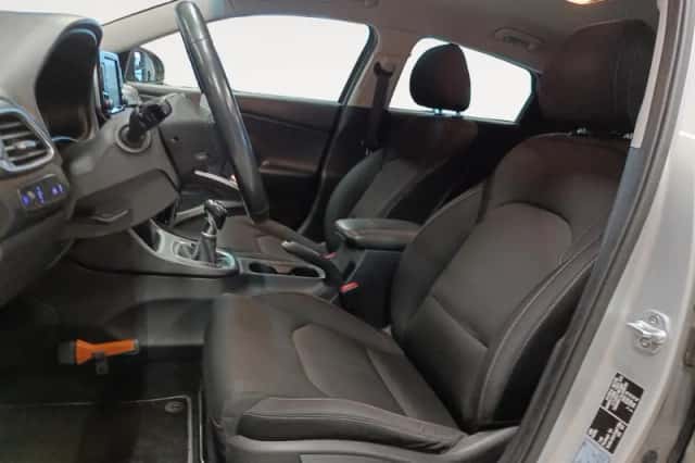 Hyundai i30 (2019) thumbnail 11